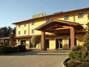 Отель Hotel Del Parco & Residence  Виджевано